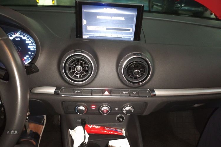 Audi A3 2018 car image #15