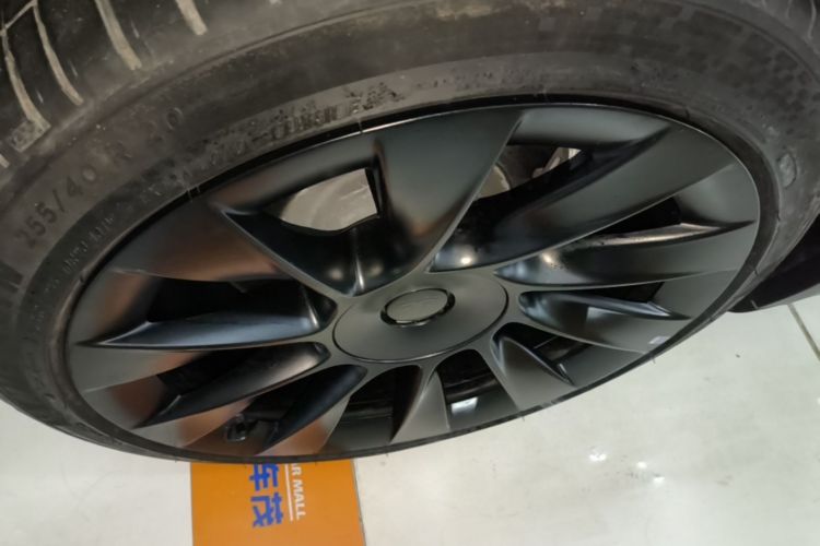 Tesla Model Y 2024 #9 Tesla Model Y 2024 car image #9