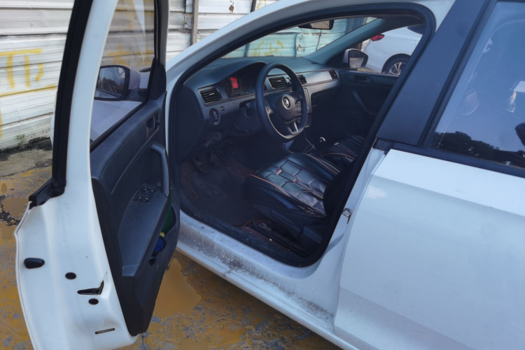 Volkswagen Santana 2019 car image #9