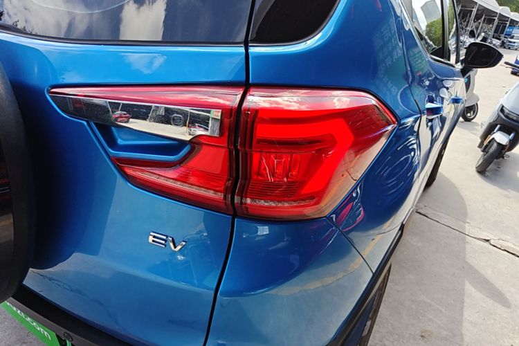 BYD Yuan New Energy 2019 car image #8