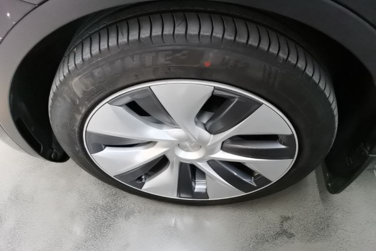 Tesla Model Y 2022 #9 Tesla Model Y 2022 immagine di auto #9