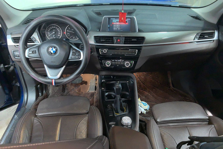 BMW X1 2018 image de voiture #10