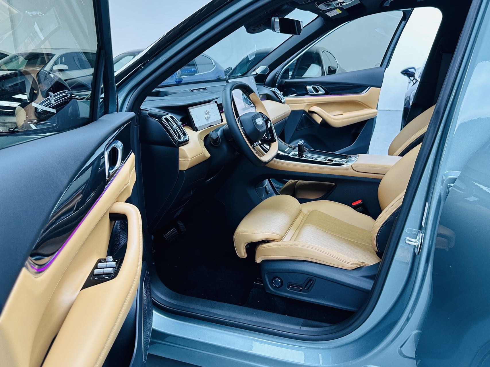 GEELY Boyue L 2025 #3 GEELY Boyue L 2025 car image #3