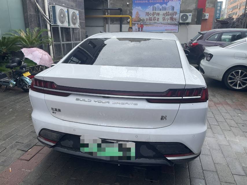 BYD Han 2022 #2 BYD Han 2022 car image #2