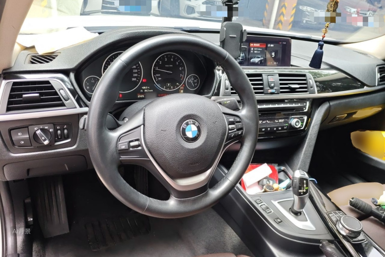 BMW 3 Series 2019 #11 BMW 3 Series 2019 car image #11