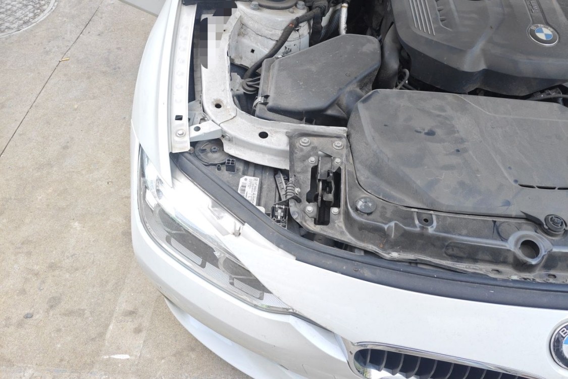 BMW 3 Series 2017 car image #11