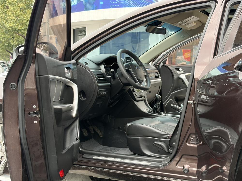 GEELY Emgrand 2017 #13 GEELY Emgrand 2017 car image #13
