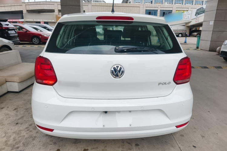 Volkswagen Polo 2017 car image #6