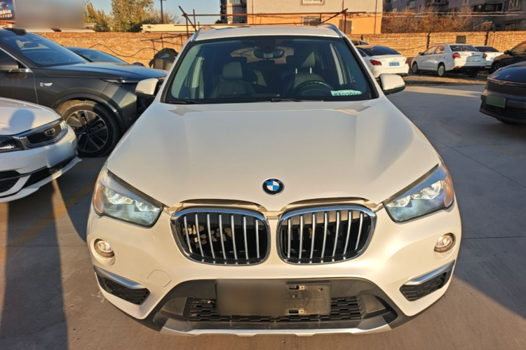 BMW X1 2019 изображение автомобиля #3