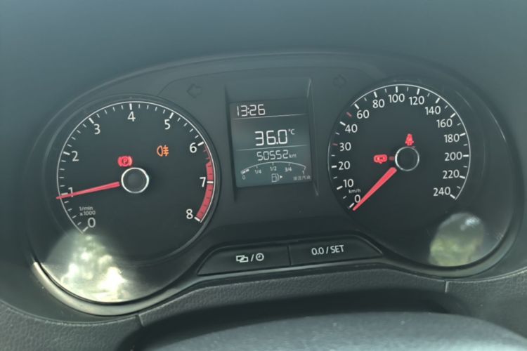 Volkswagen Polo 2017 car image #12