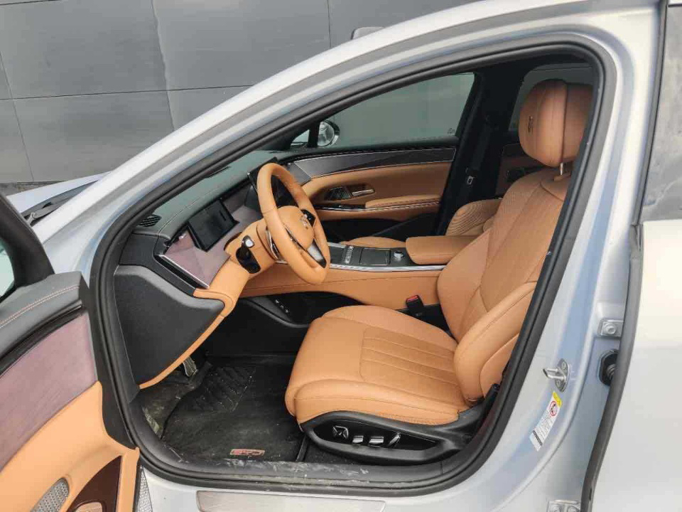 BYD HanL 2025 car image #3