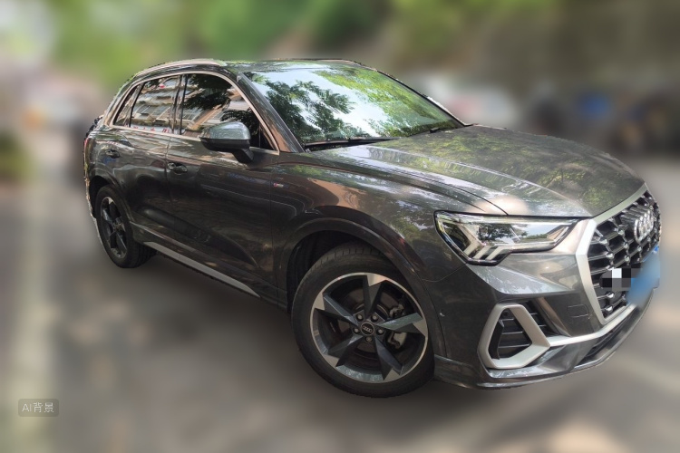 Audi Q3 2023 car image #4
