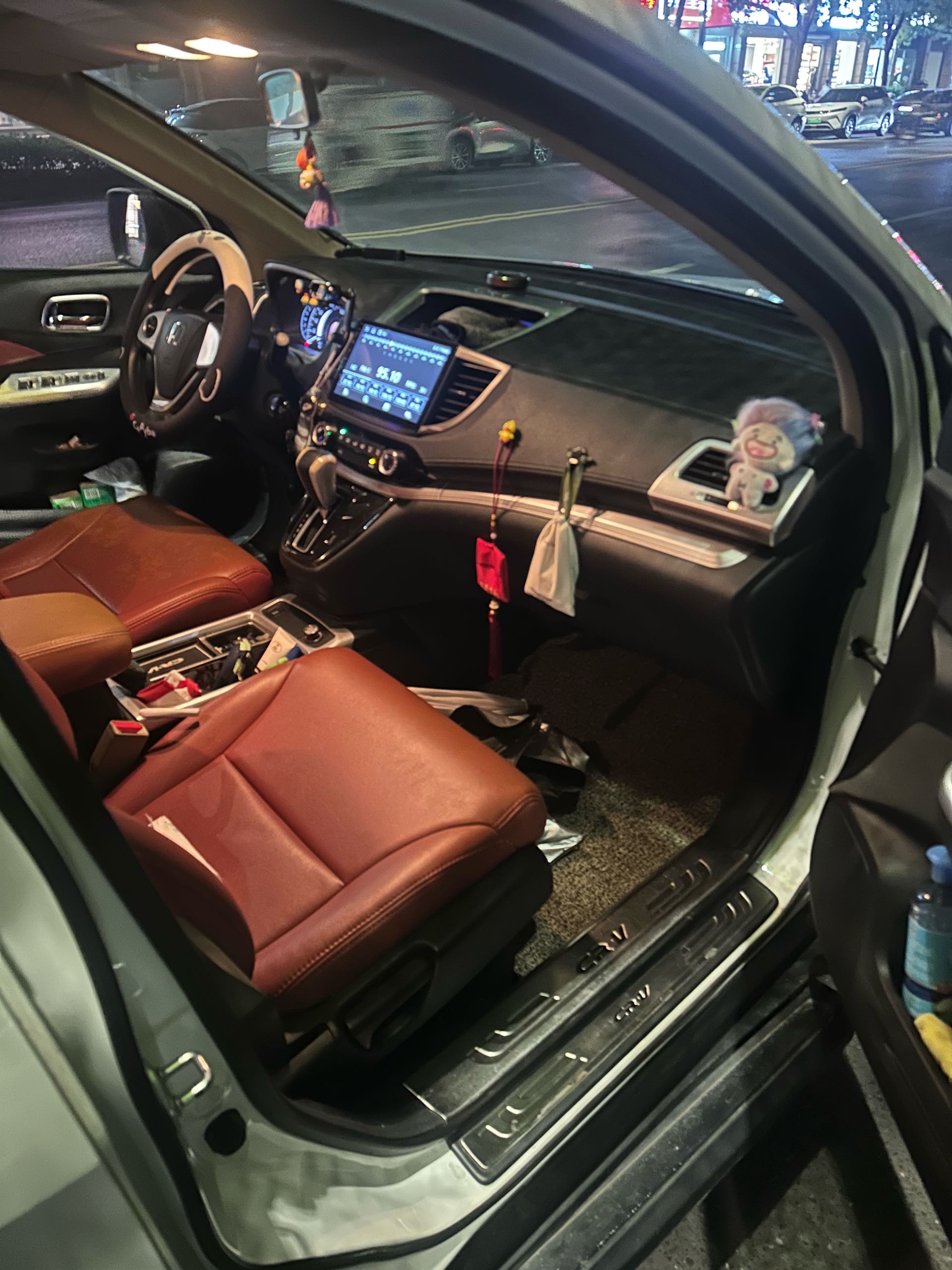 2017 #10 2017 car image #10
