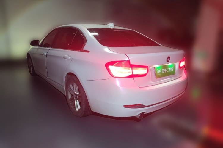 BMW 3 Series 2015 #5 BMW 3 Series 2015 car image #5