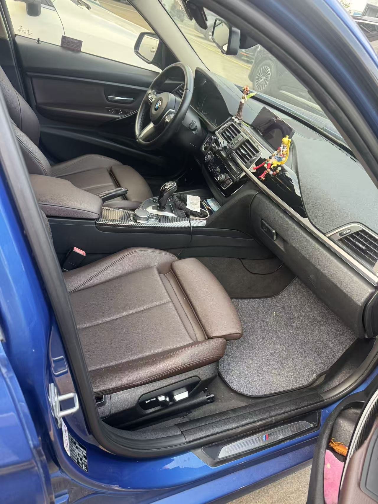 BMW 3 Series 2019 #4 BMW 3 Series 2019 car image #4