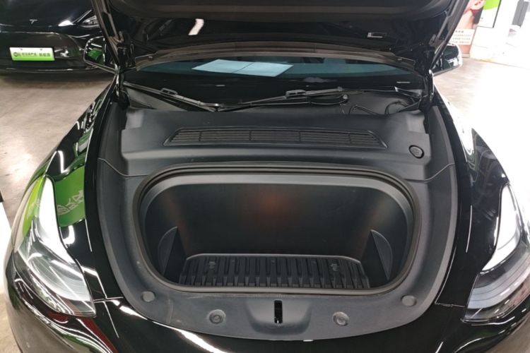 Tesla Model Y 2023 #20 Tesla Model Y 2023 car image #20