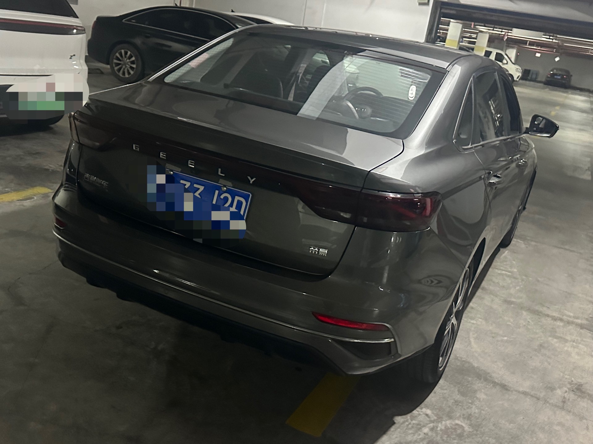 GEELY Emgrand 2022 imagen de coche #2