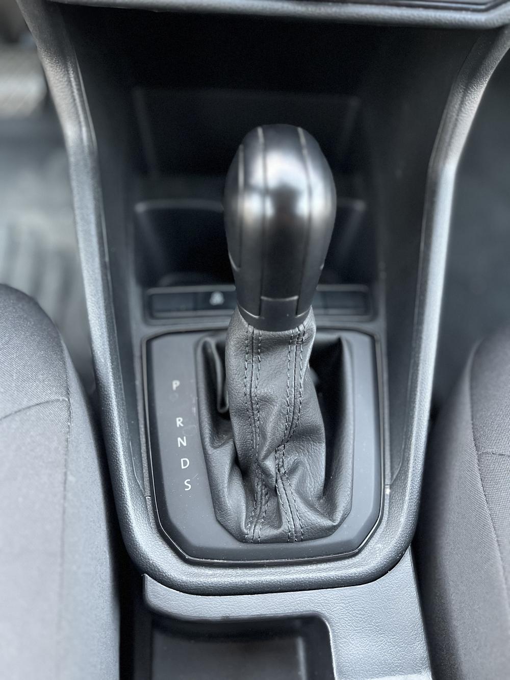 Volkswagen Santana 2022 car image #12