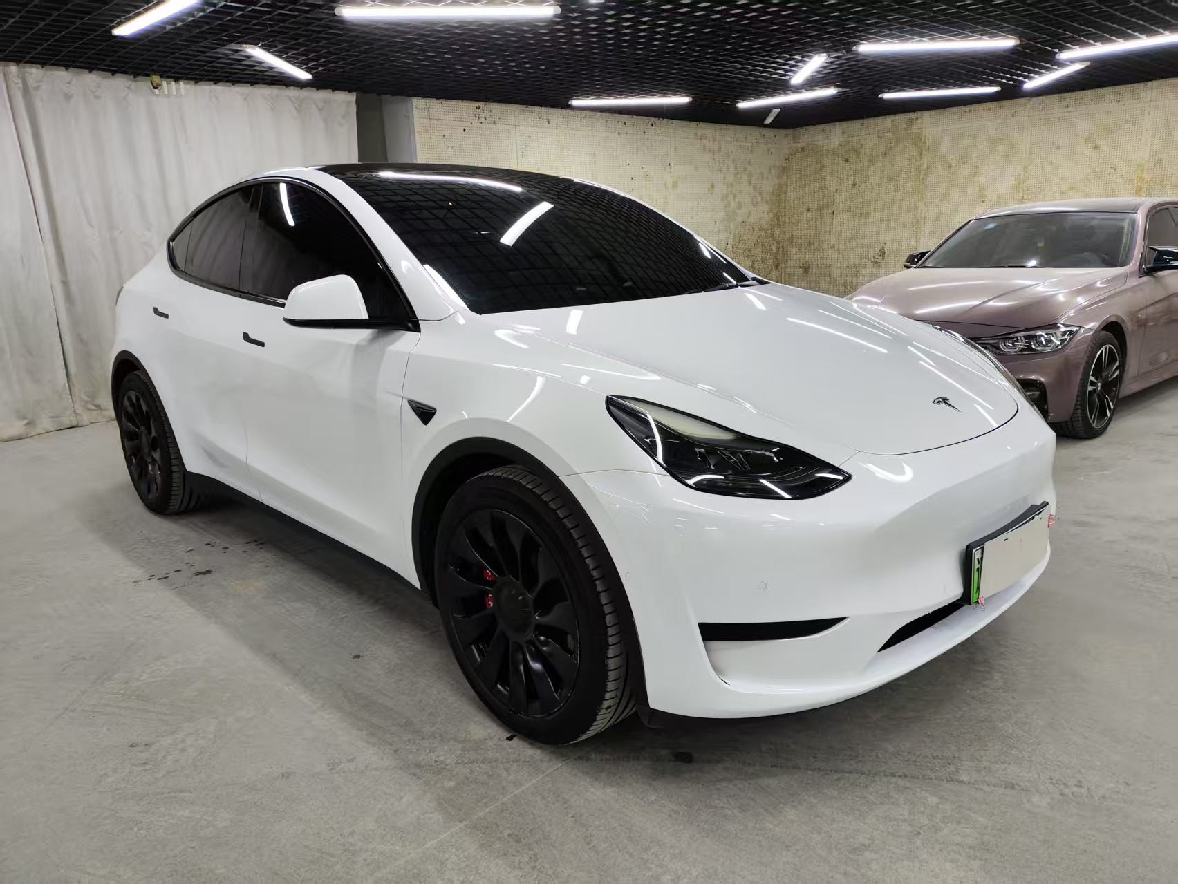 Tesla Model Y 2022 #3 Tesla Model Y 2022 car image #3