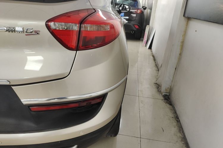 GEELY Emgrand GS 2018 car image #8