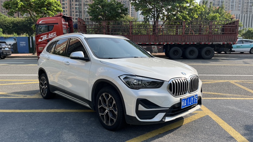 BMW X1 2022 car image #3