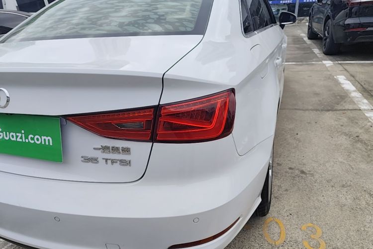 Audi A3 2016 car image #8