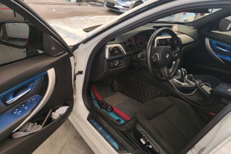 BMW 3 Series 2018 #16 BMW 3 Series 2018 car image #16