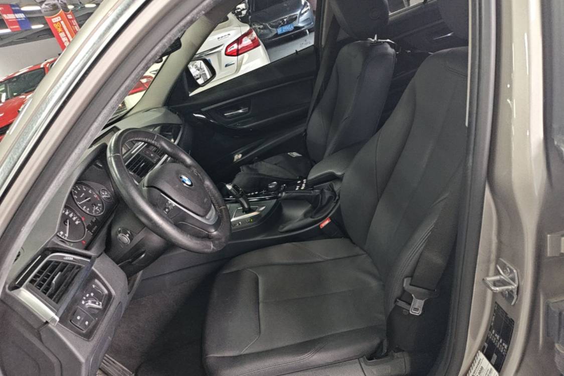 BMW 3 Series 2017 car image #4