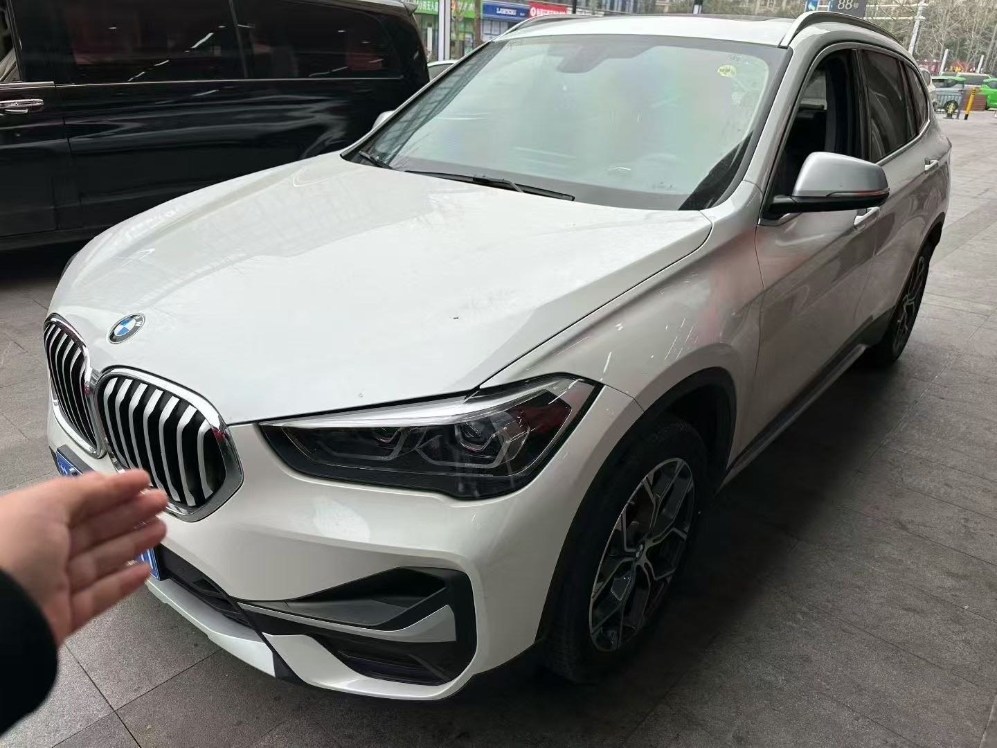 BMW X1 2021 BMW X1 2021 car image