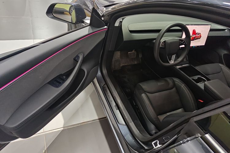 Tesla Model 3 2025 #16 Tesla Model 3 2025 car image #16