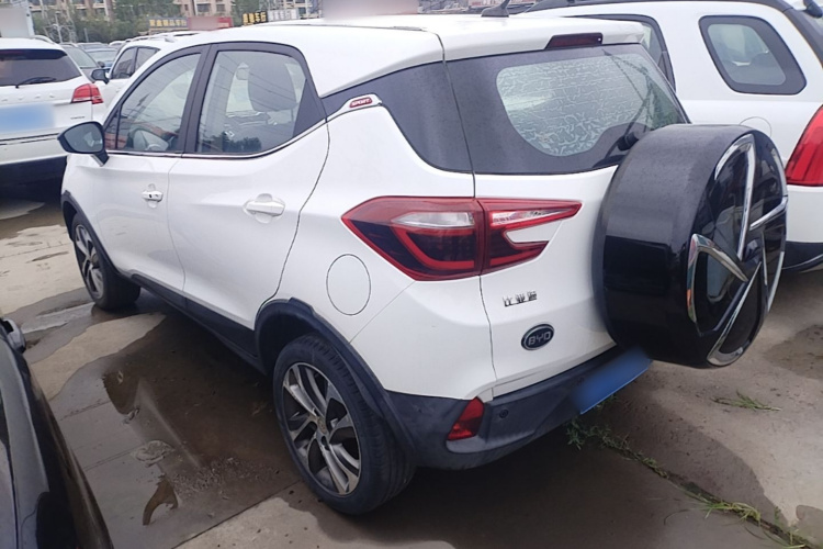 BYD Yuan 2017 #7 BYD Yuan 2017 car image #7