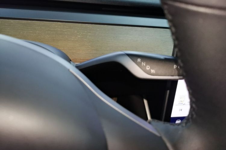 Tesla Model 3 2020 car image #14
