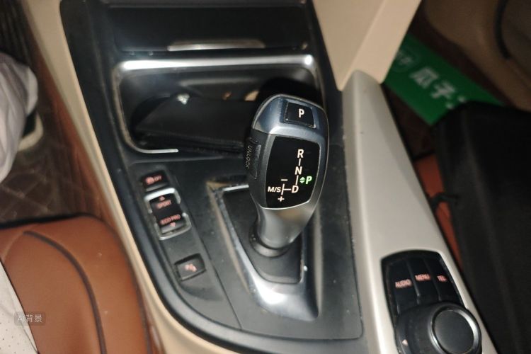 BMW 3 Series 2015 car image #16