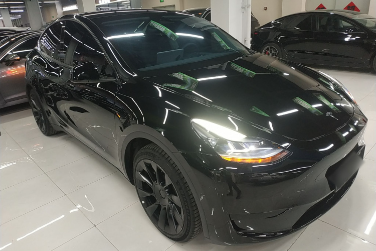 Tesla Model Y 2022 #4 Tesla Model Y 2022 car image #4
