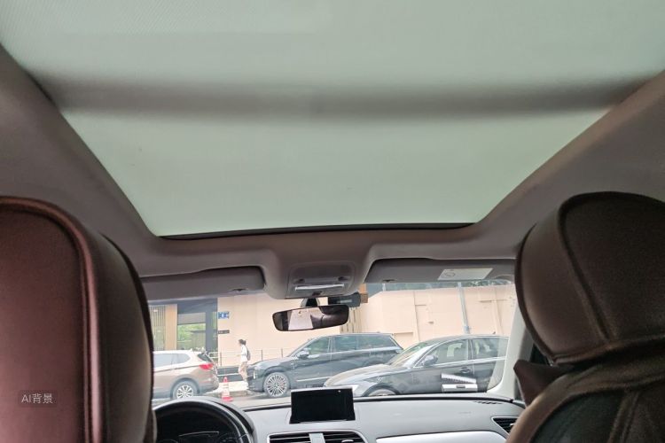 Audi Q3 2017 car image #20