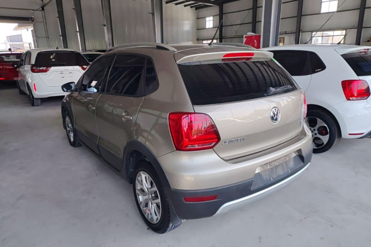 Volkswagen Polo 2016 #5 Volkswagen Polo 2016 car image #5