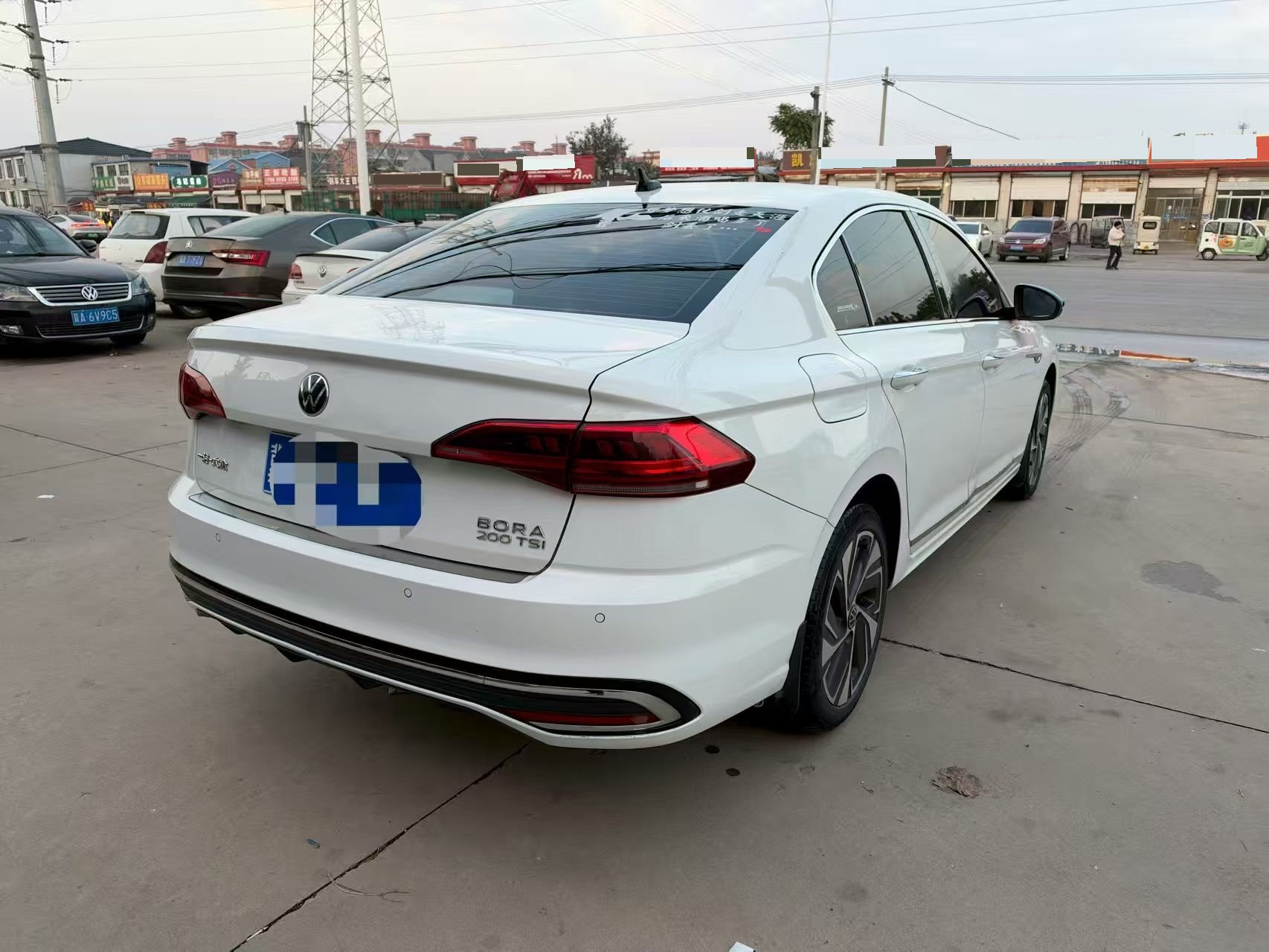 2023 car image #4
