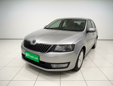 Skoda Rapid 2015 Skoda Rapid 2015 image de voiture