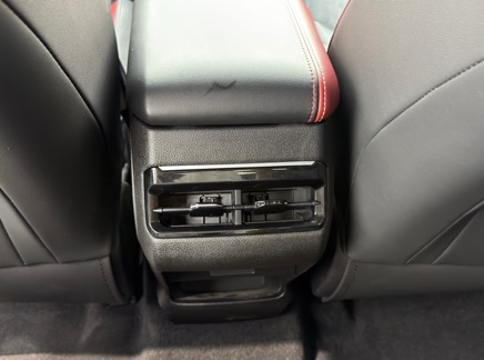 GEELY Coolray 2022 #8 GEELY Coolray 2022 car image #8