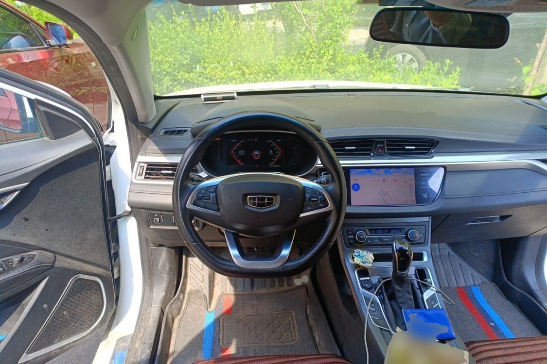 GEELY Emgrand 2019 #22 GEELY Emgrand 2019 car image #22