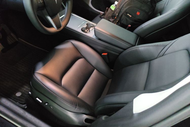 Tesla Model Y 2024 car image #15