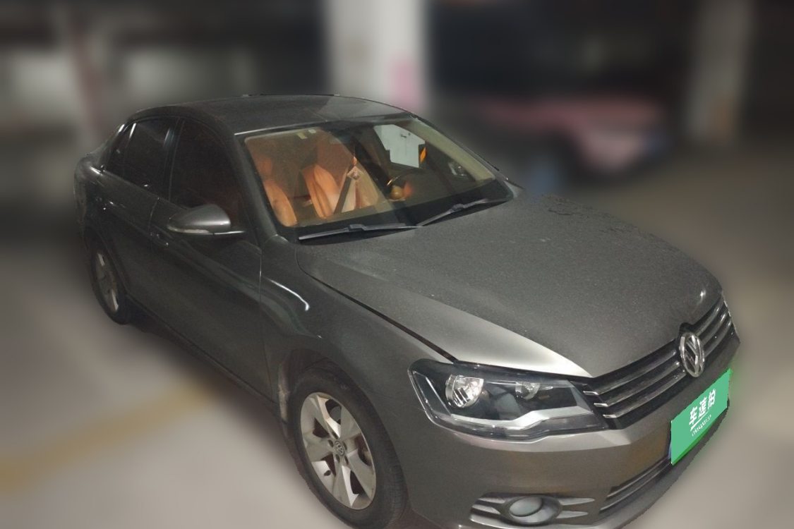 Volkswagen Bora 2012 car image #2