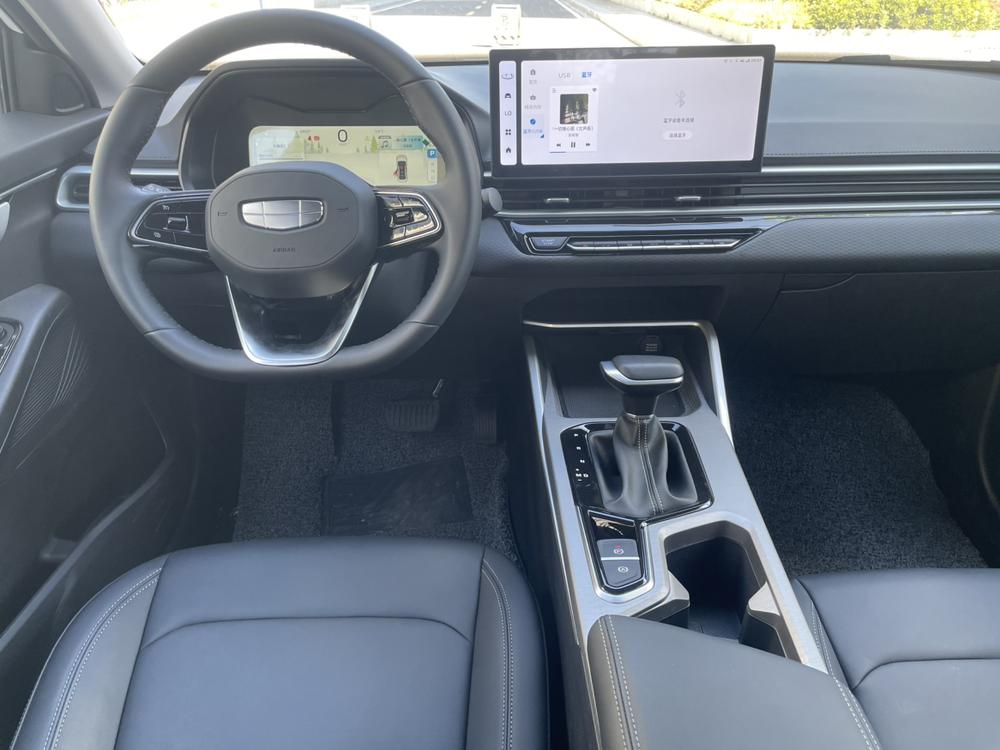 GEELY Emgrand 2025 car image #10
