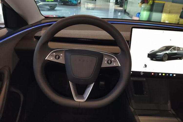 Tesla Model 3 2024 #11 Tesla Model 3 2024 car image #11