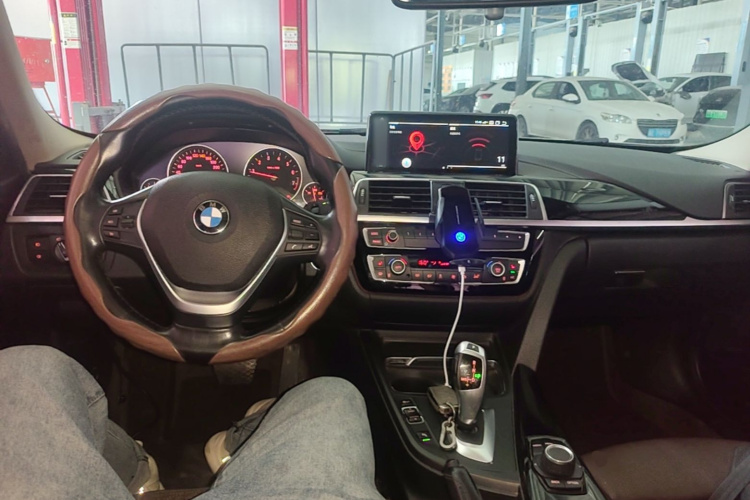 BMW 3 Series 2018 #10 BMW 3 Series 2018 image de voiture #10