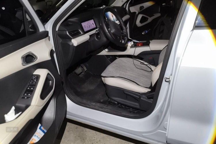 BYD YuanUP 2025 imagem de carro #18