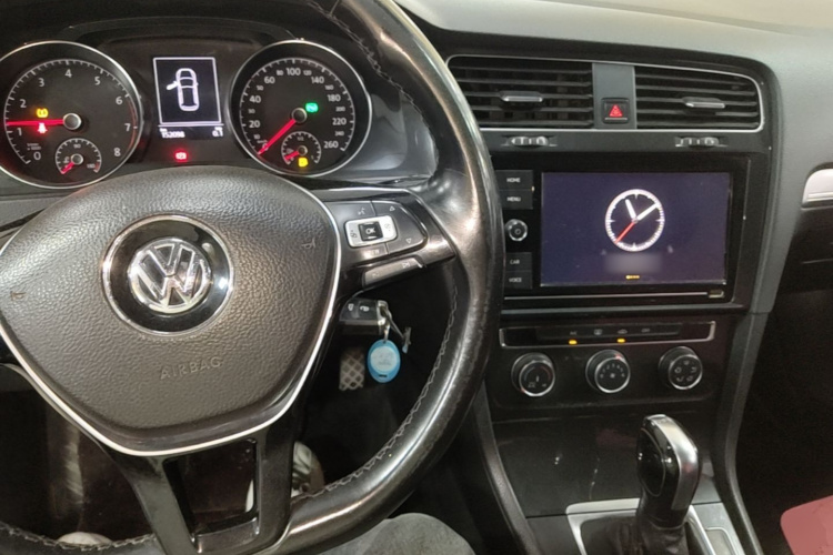 Volkswagen Golf 2019 #11 Volkswagen Golf 2019 car image #11