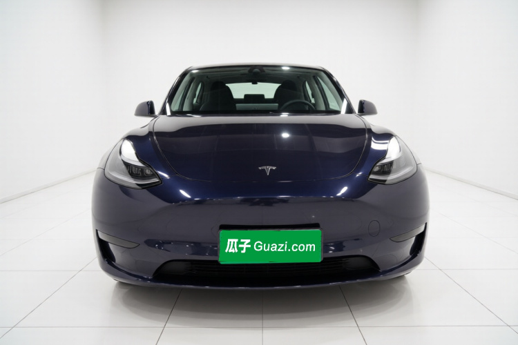 Tesla Model Y 2024 #3 Tesla Model Y 2024 car image #3