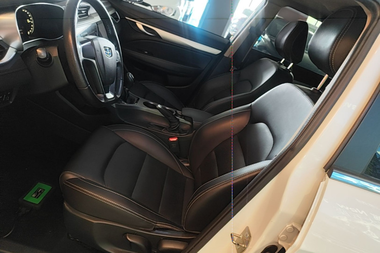 GEELY Emgrand 2018 car image #15