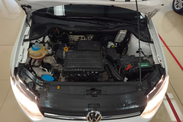 Volkswagen Polo 2017 car image #20